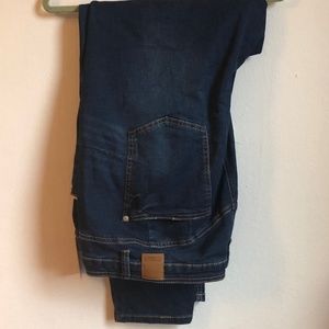 Eloquii Peach Lift Distressed Skinny Jean